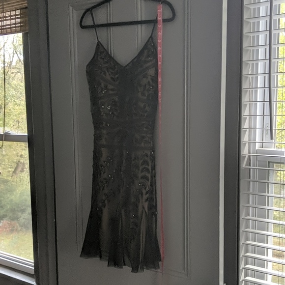 Dress - Picture 6 of 7